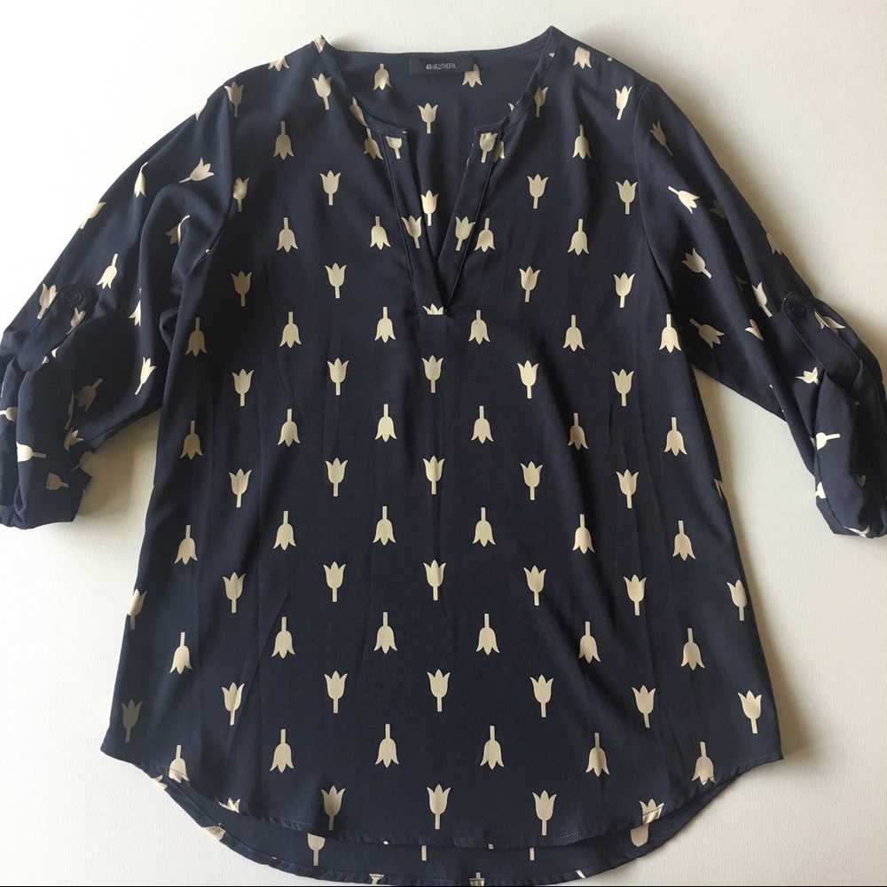 nwot//41 hawthorn * tulip print blouse